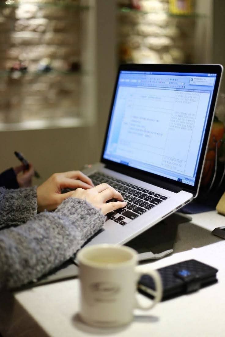 وبینار های آنلاین و حضوری ماناپ